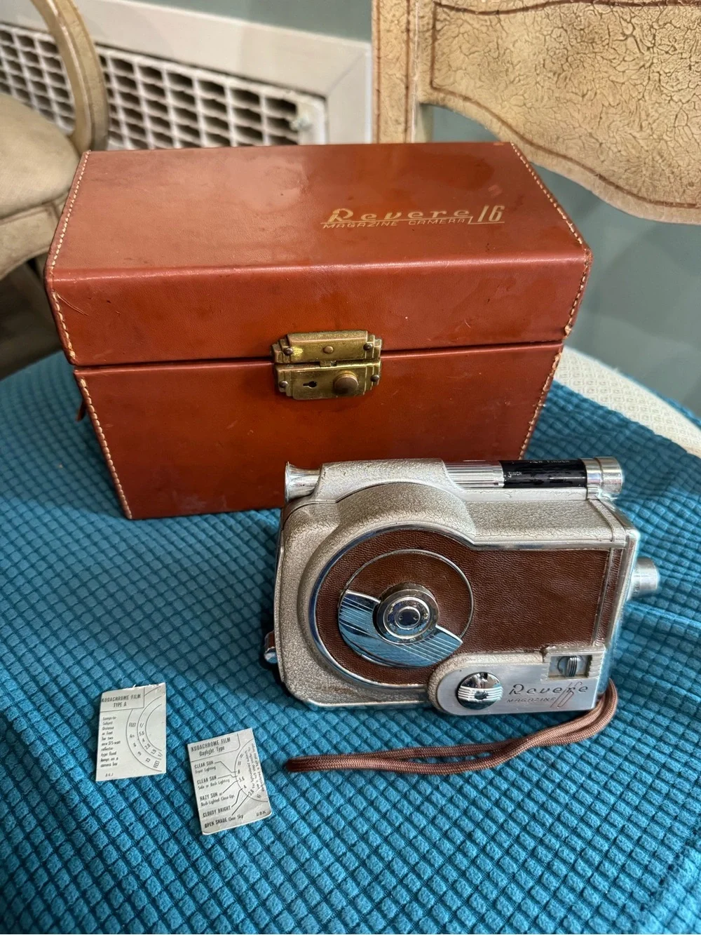 Vintage Revere 16 Magazine Camera With Case Untested